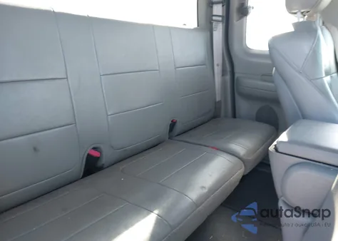 2001 Ford F-150 Lariat/Xl/Xlt from USA, damaged, VIN 1FTRX18L51NB93371